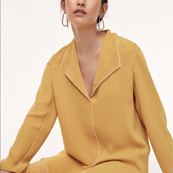 BNWT aritzia babaton rena blouse/shirt - Picture 1 of 4